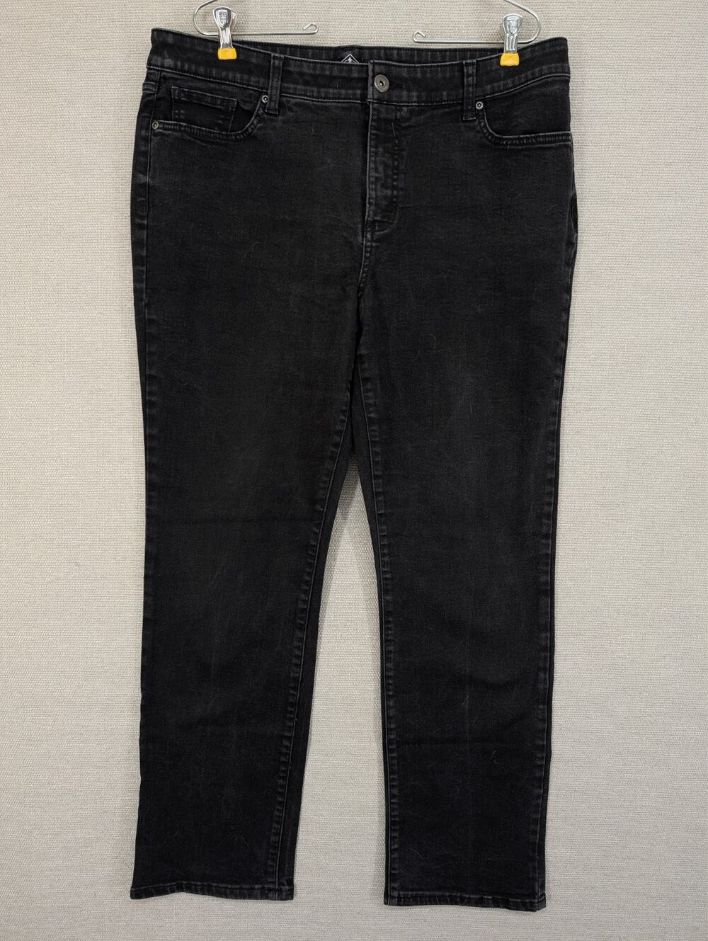 St John's Bay Black Jeans Size 18 Straight Leg Stretch -0726200
